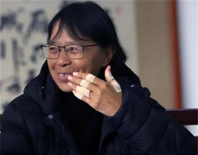 新澳2025今晚特马开奖结果和张桂梅向民警求助与张桂梅向民警求助视频